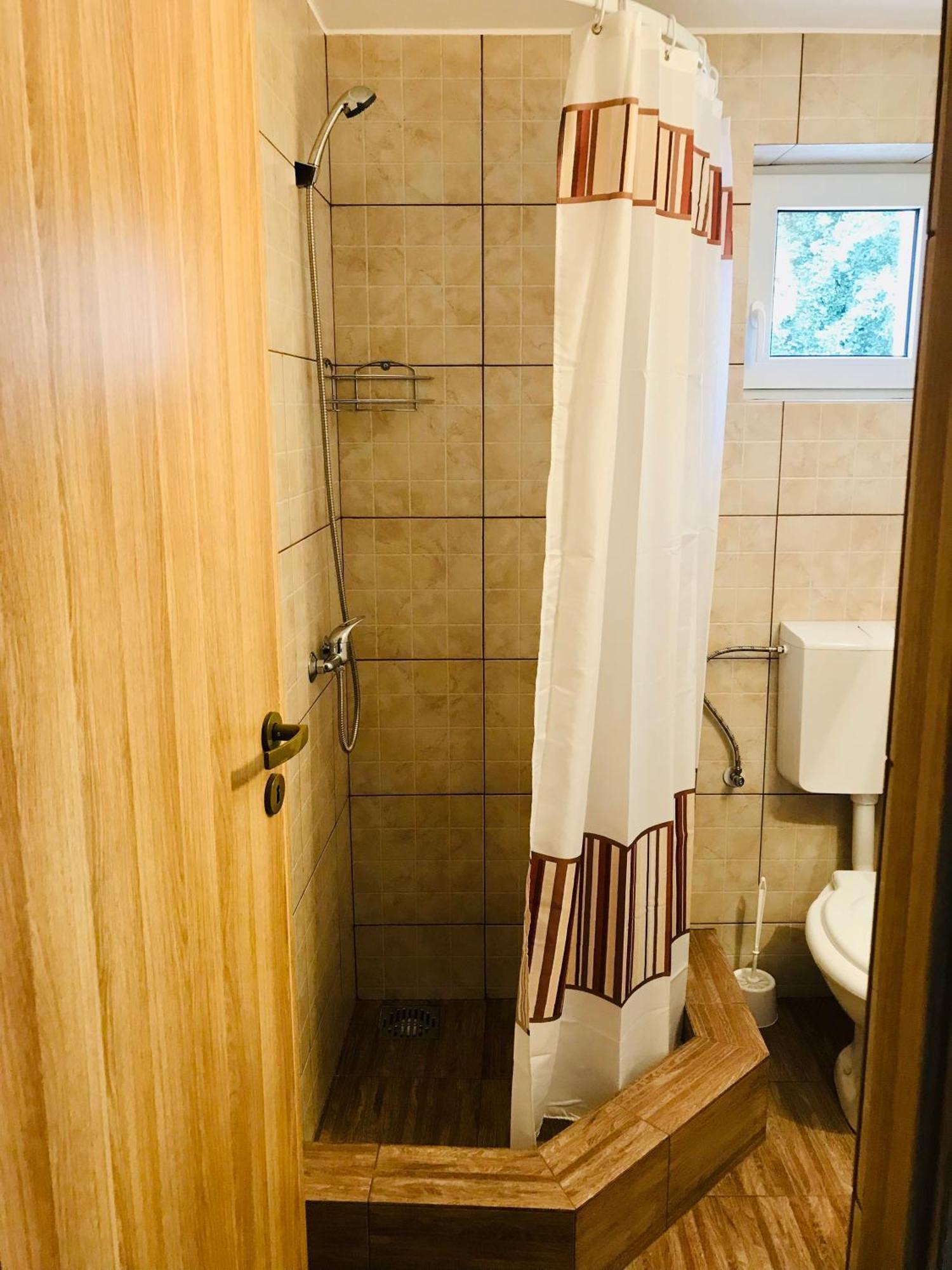 Отель Casa Victoria Кырцишоара Экстерьер фото