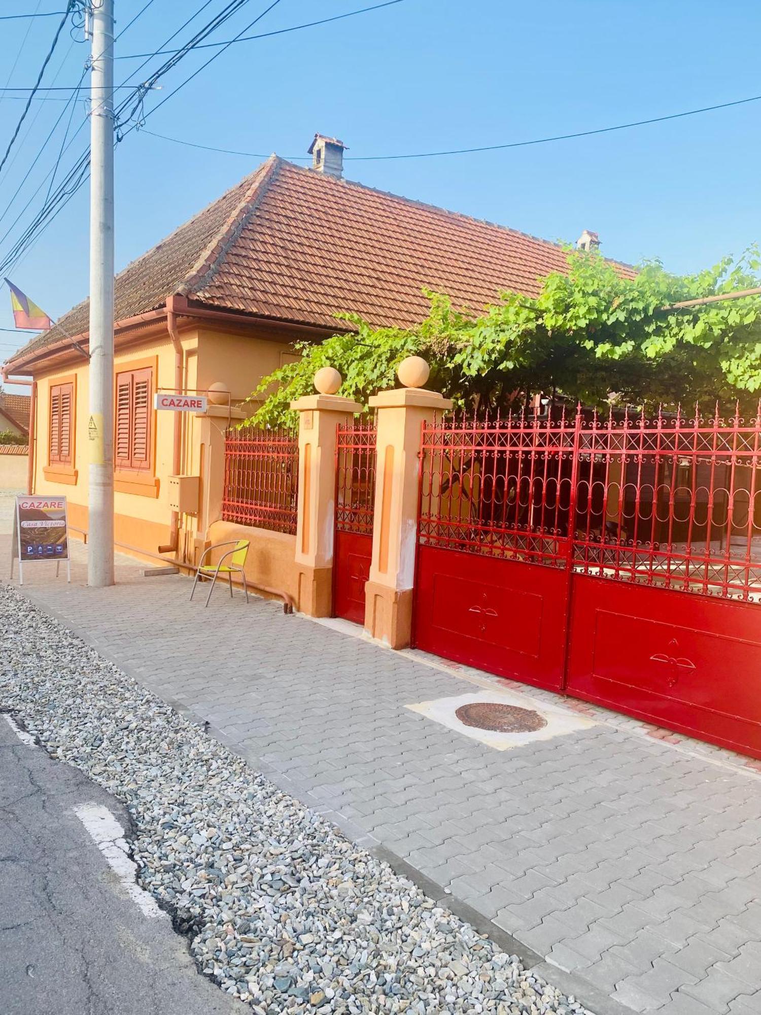 Отель Casa Victoria Кырцишоара Экстерьер фото